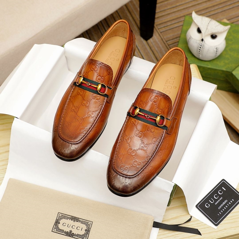 G*u*i leather shoes